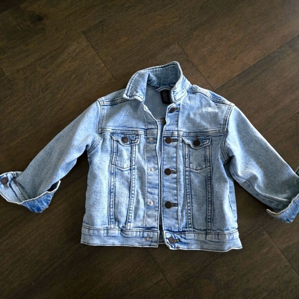 H&M Denim Jacket 5 Y NEW